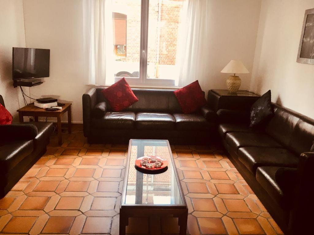 Spacious Quentoinise Town House Saint-Quentin  Kültér fotó